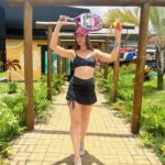 Top Smash Basic Black Preto